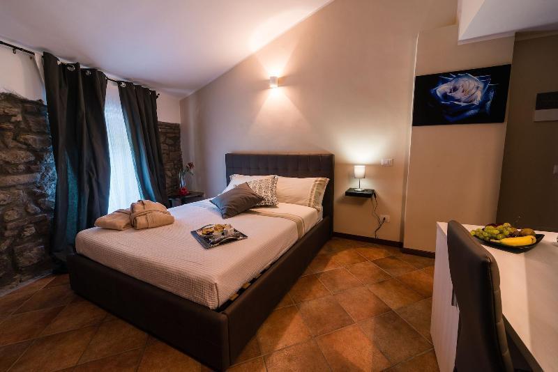 Le Undici Rose Hotel Viterbe Extérieur photo