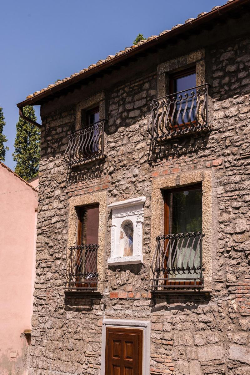 Le Undici Rose Hotel Viterbe Extérieur photo