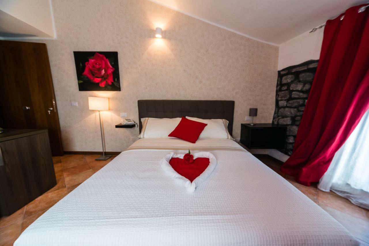 Le Undici Rose Hotel Viterbe Extérieur photo
