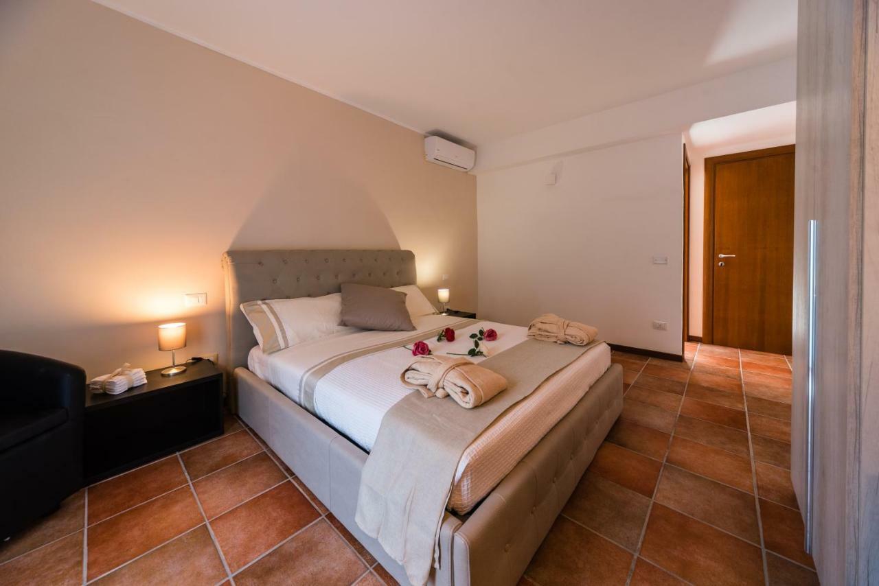 Le Undici Rose Hotel Viterbe Extérieur photo