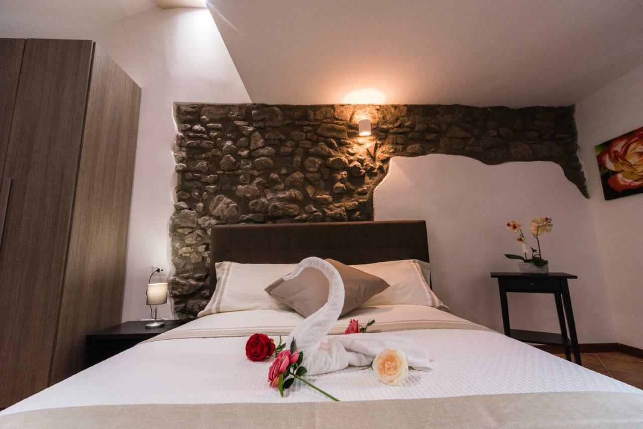 Le Undici Rose Hotel Viterbe Extérieur photo