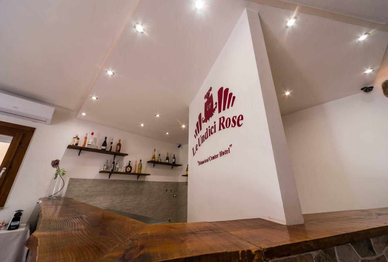 Le Undici Rose Hotel Viterbe Extérieur photo